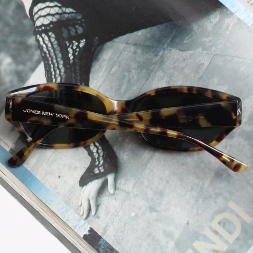 Jones New York Vintage Y2K Brown Tan Tortoise Mini Sunglasses - Picture 2 of 8